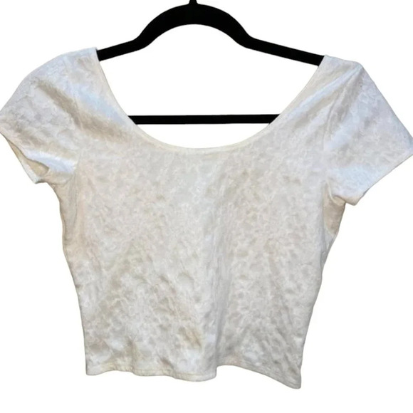 ABERCROMBIE & FITCH Stretch Seamless Jaquard Crop Top - size Medium - Picture 1 of 7
